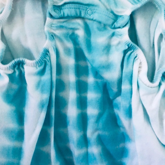 Kyte Baby Blue and White Kids Romper. Size 2T - Picture 5 of 6